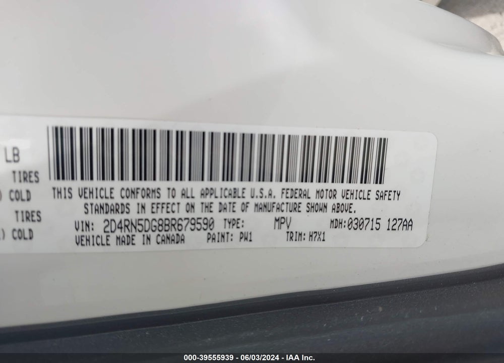 2011 DODGE GRAND CARAVAN CREW VIN: 2D4RN5DG8BR679590