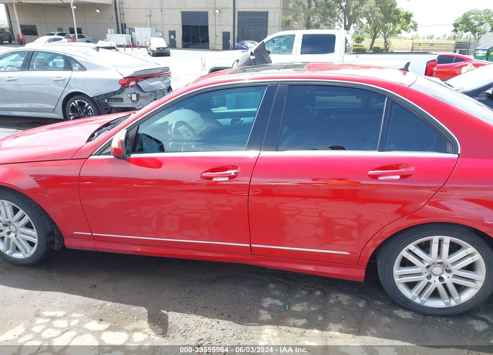 2008 MERCEDES-BENZ C 300 LUXURY/SPORT VIN: WDDGF54X48F058726