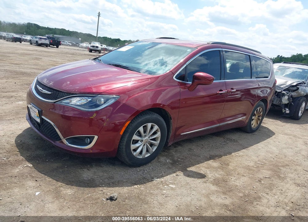 2017 CHRYSLER PACIFICA TOURING L VIN: 2C4RC1BG0HR589017
