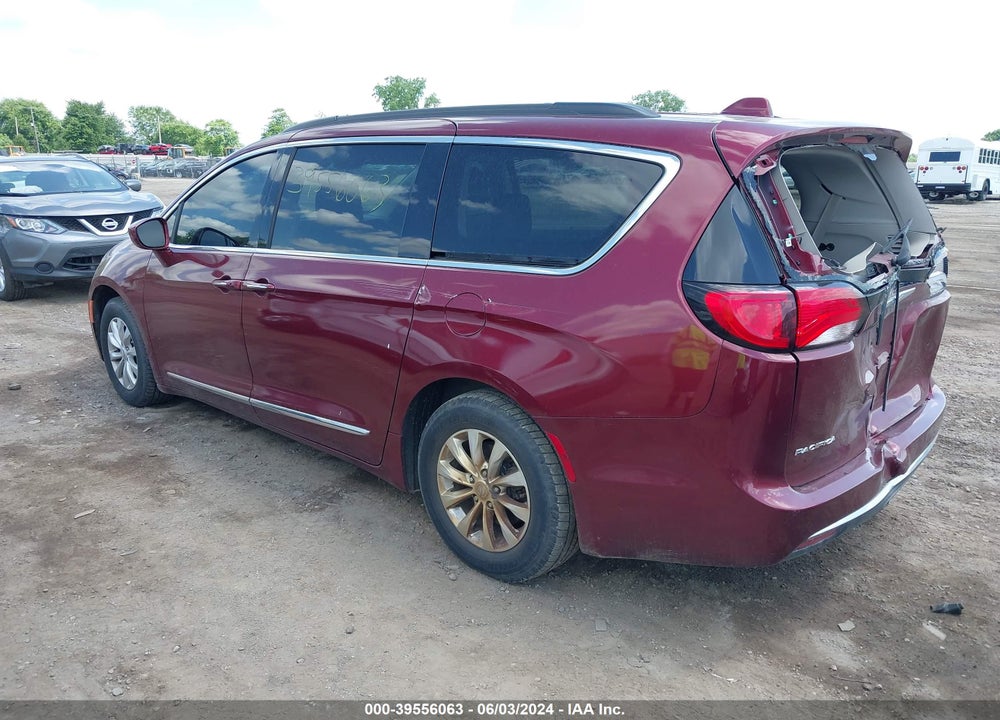 2017 CHRYSLER PACIFICA TOURING L VIN: 2C4RC1BG0HR589017