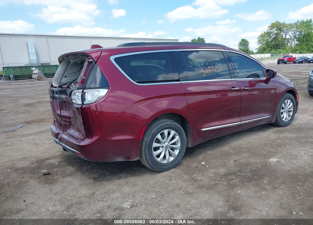 2017 CHRYSLER PACIFICA TOURING L VIN: 2C4RC1BG0HR589017