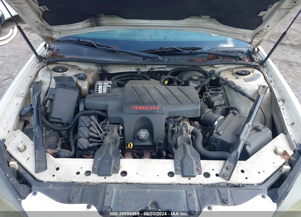 2004 PONTIAC GRAND PRIX VIN: 2G2WR524441225890