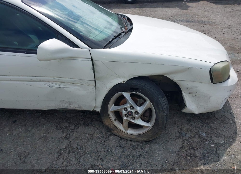 2004 PONTIAC GRAND PRIX VIN: 2G2WR524441225890