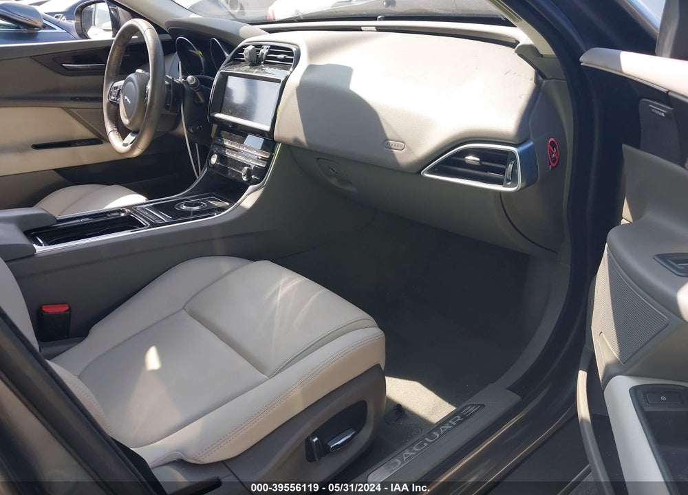 2019 JAGUAR XE 20D PREMIUM VIN: SAJAD4FN4KCP44013