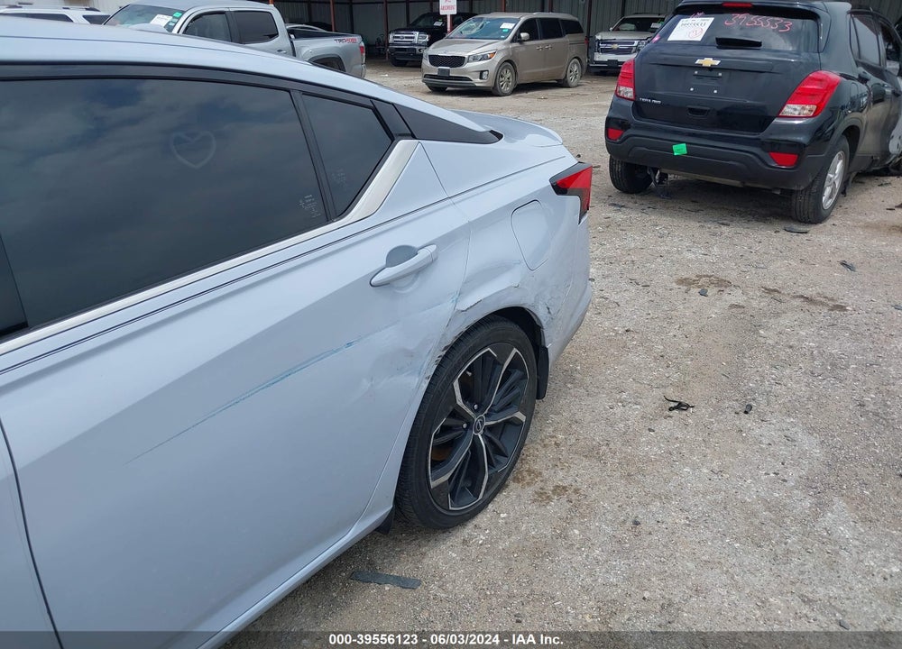 2023 NISSAN ALTIMA SR FWD VIN: 1N4BL4CV7PN397661