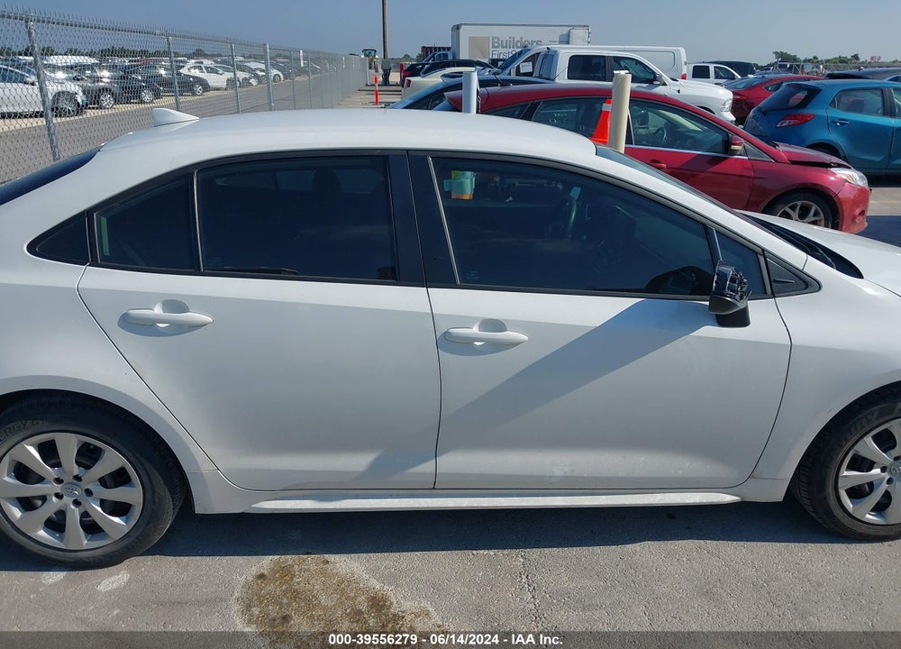 2022 TOYOTA COROLLA LE VIN: 5YFEPMAE7NP364724