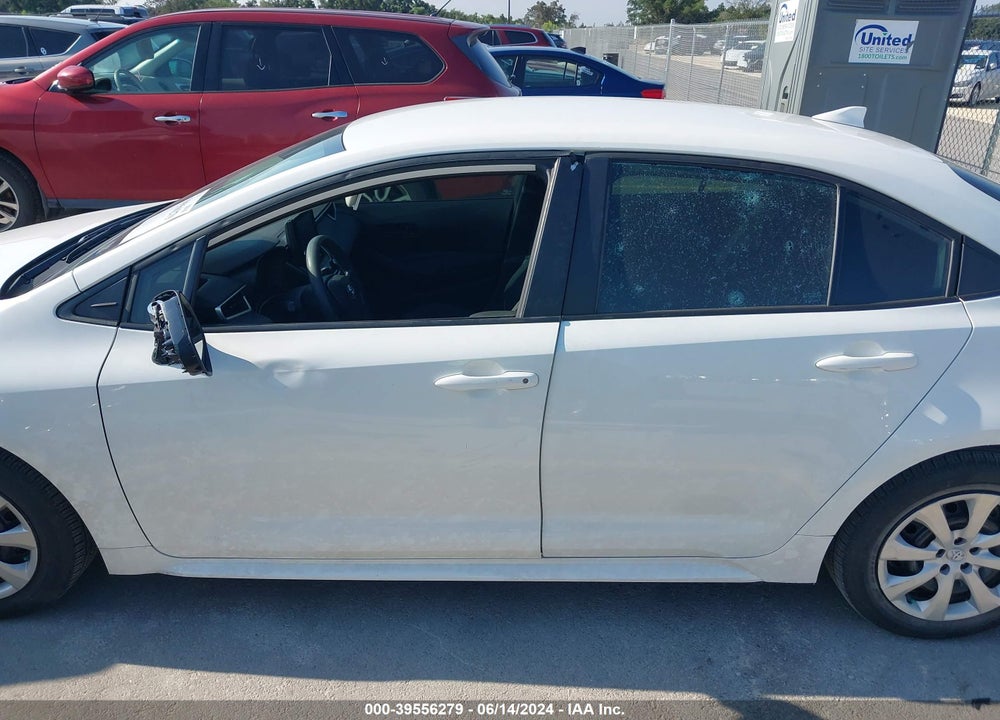 2022 TOYOTA COROLLA LE VIN: 5YFEPMAE7NP364724
