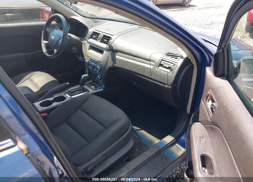 2010 FORD FUSION SE VIN: 3FAHP0HA7AR108179