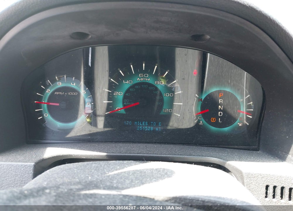 2010 FORD FUSION SE VIN: 3FAHP0HA7AR108179
