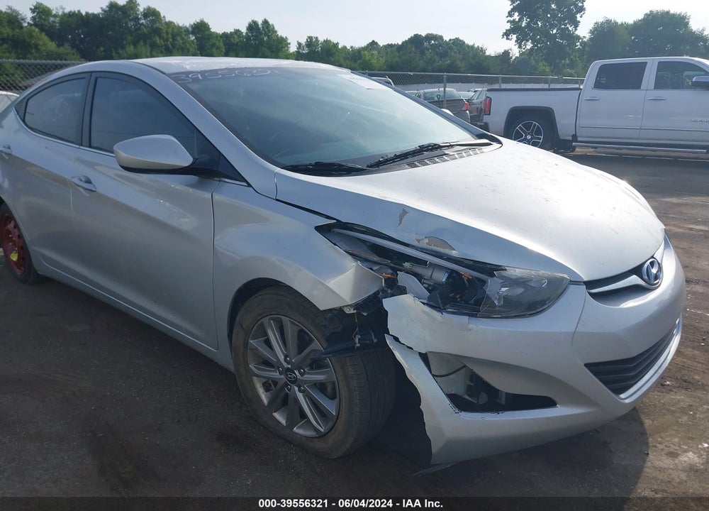 2015 HYUNDAI ELANTRA SE VIN: 5NPDH4AE5FH633200