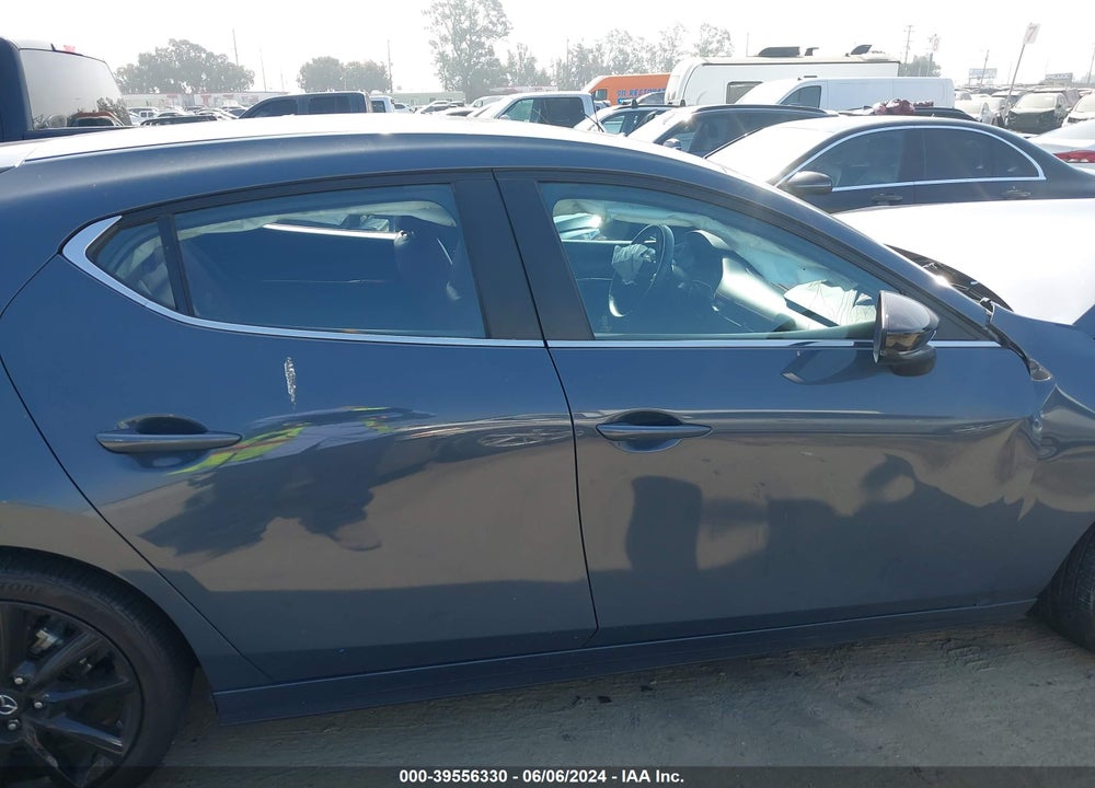 2022 MAZDA 3 CARBON EDITION VIN: JM1BPALLXN1515931