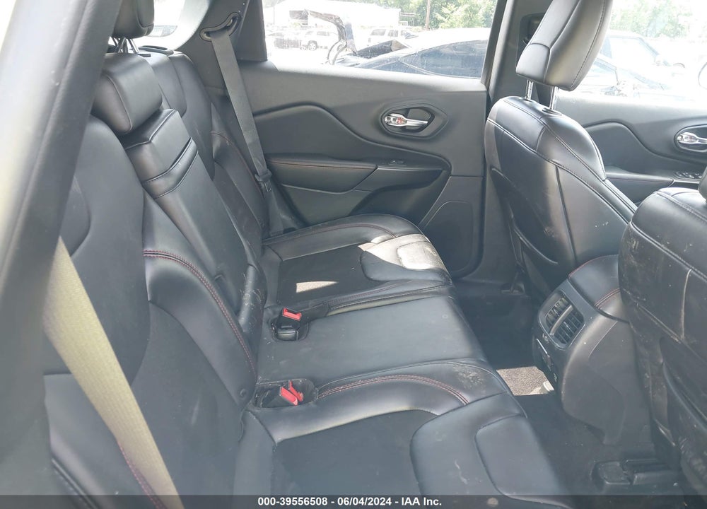 2019 JEEP CHEROKEE TRAILHAWK 4X4 VIN: 1C4PJMBX9KD255335