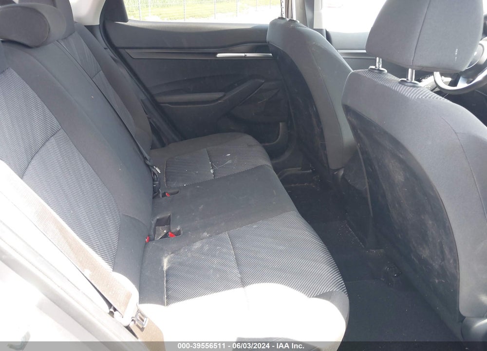 2022 KIA SELTOS LX VIN: KNDEPCAA0N7329872