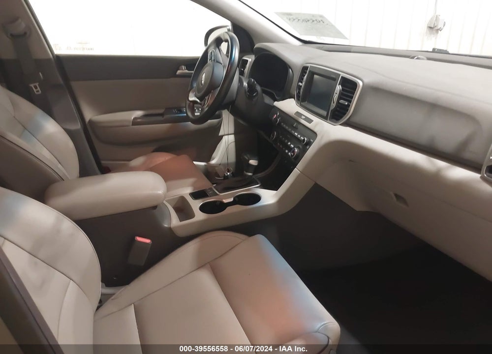 2017 KIA SPORTAGE EX VIN: KNDPNCAC2H7183429