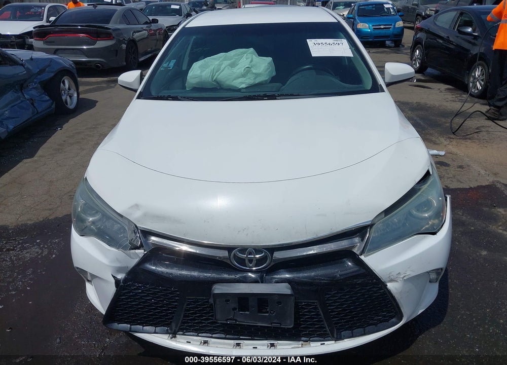2015 TOYOTA CAMRY SE VIN: 4T1BF1FK9FU994683