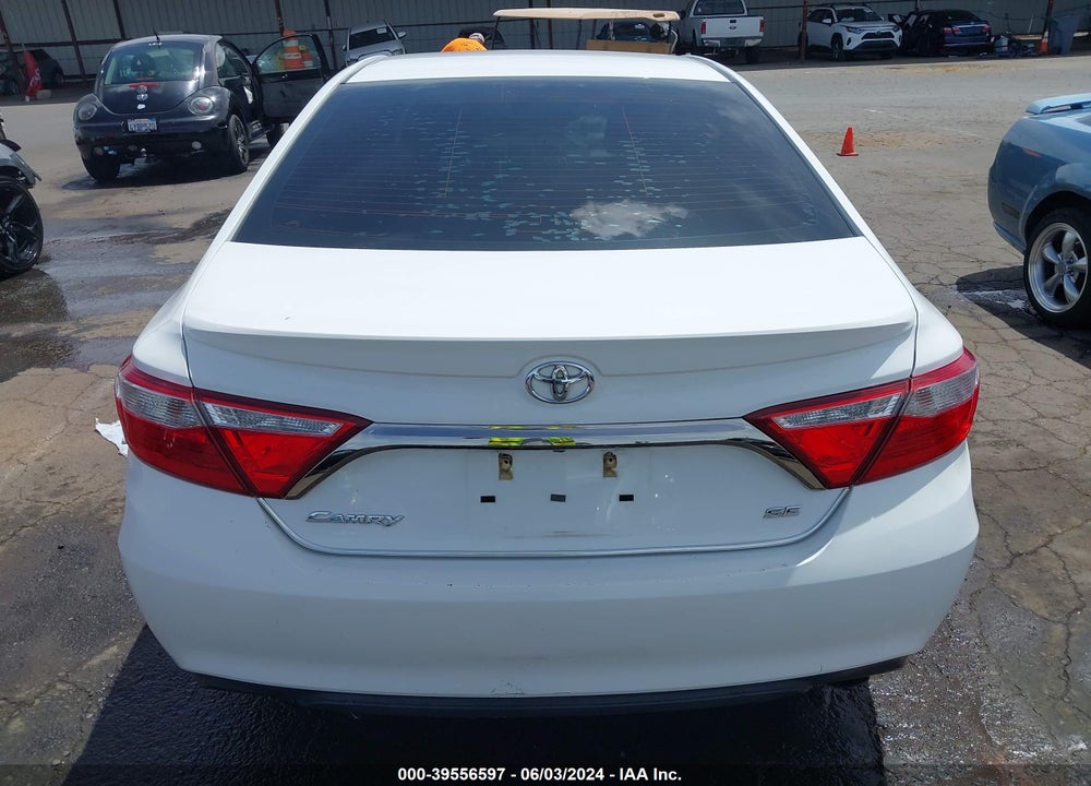 2015 TOYOTA CAMRY SE VIN: 4T1BF1FK9FU994683