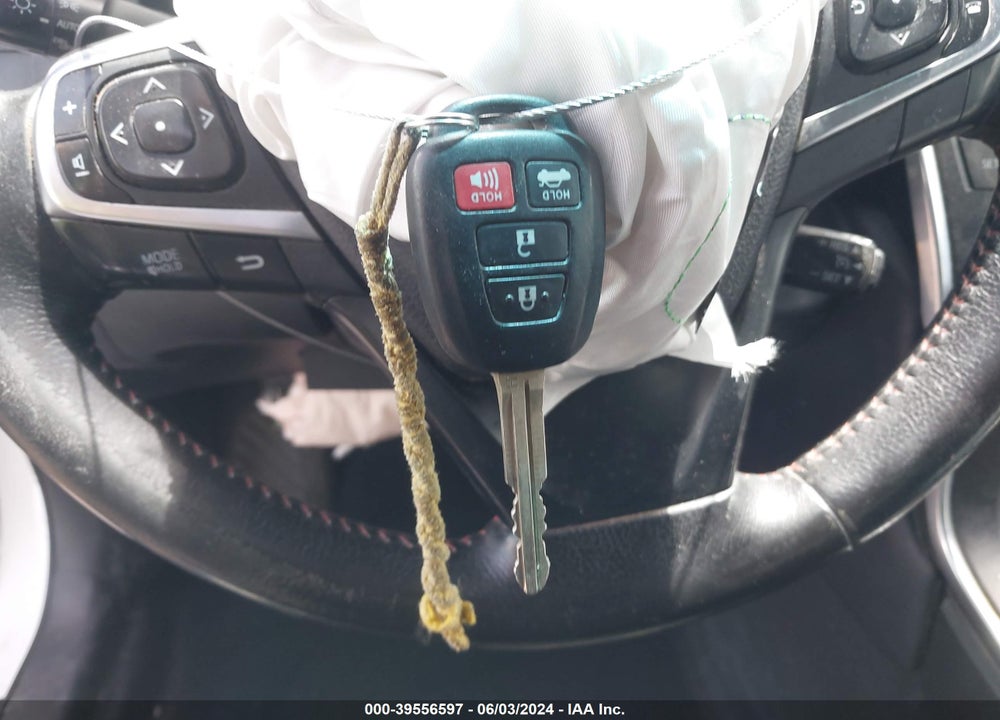 2015 TOYOTA CAMRY SE VIN: 4T1BF1FK9FU994683