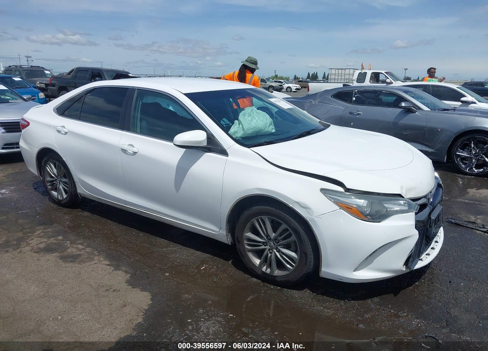 2015 TOYOTA CAMRY SE VIN: 4T1BF1FK9FU994683