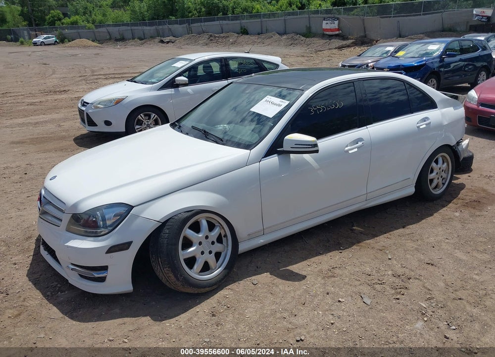 2013 MERCEDES-BENZ C VIN: WDDGF8AB5DA782135