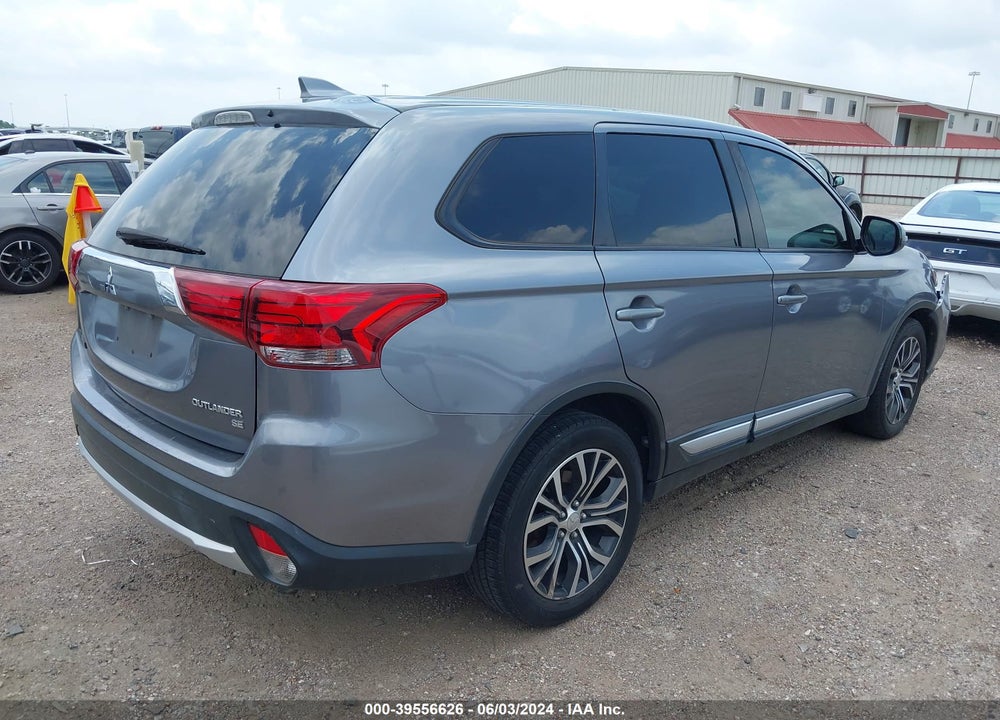 2018 MITSUBISHI OUTLANDER SE VIN: JA4AD3A32JJ004110