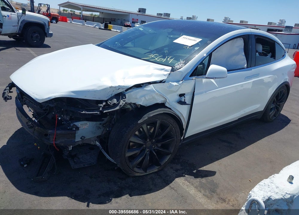 2018 TESLA MODEL X VIN: 5YJXCBE20JF089888