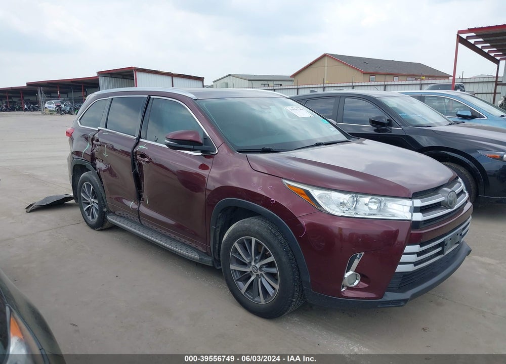 2018 TOYOTA HIGHLANDER XLE VIN: 5TDKZRFH1JS269638