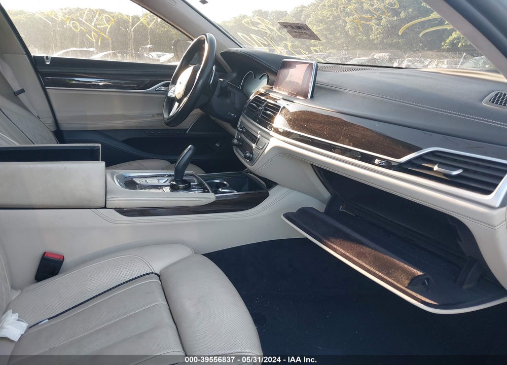 2019 BMW 7 SERIES VIN: WBA7E4C53KGV70385