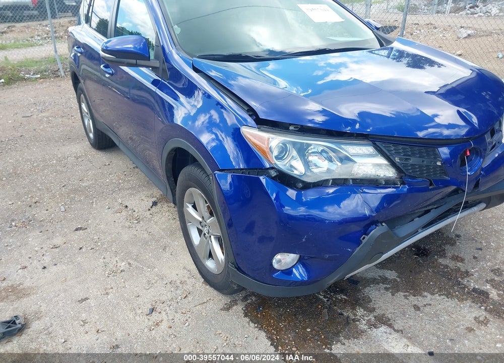 2015 TOYOTA RAV4 XLE VIN: 2T3RFREV9FW371466