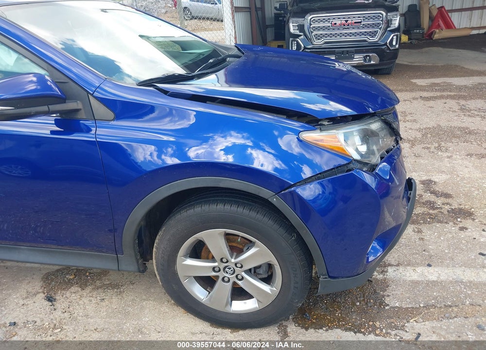 2015 TOYOTA RAV4 XLE VIN: 2T3RFREV9FW371466