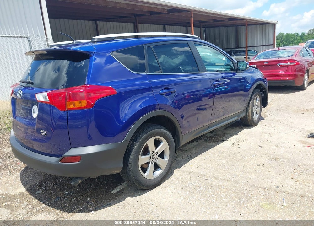 2015 TOYOTA RAV4 XLE VIN: 2T3RFREV9FW371466