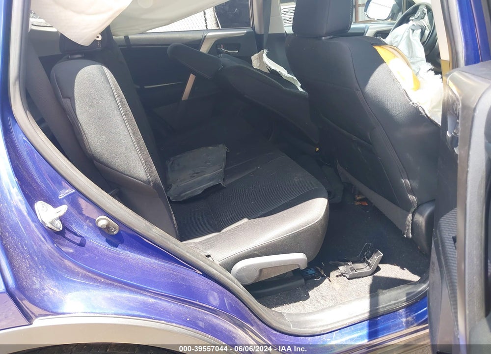 2015 TOYOTA RAV4 XLE VIN: 2T3RFREV9FW371466