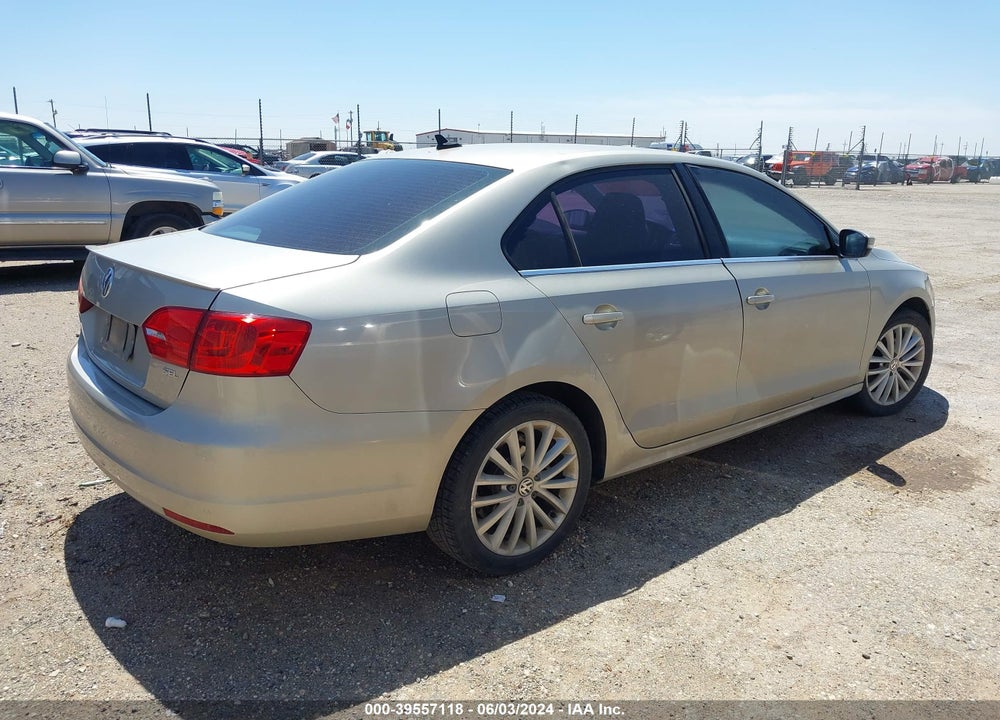 2014 VOLKSWAGEN JETTA 1.8T SEL VIN: 3VWL07AJ6EM259543