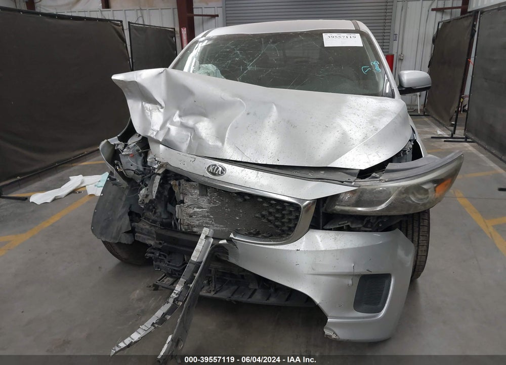 2016 KIA SEDONA L VIN: KNDMA5C12G6156838