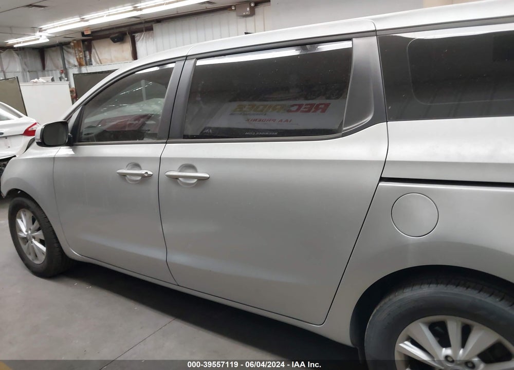 2016 KIA SEDONA L VIN: KNDMA5C12G6156838