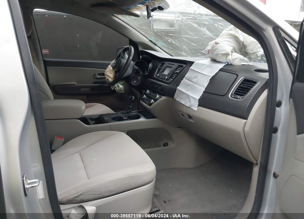 2016 KIA SEDONA L VIN: KNDMA5C12G6156838