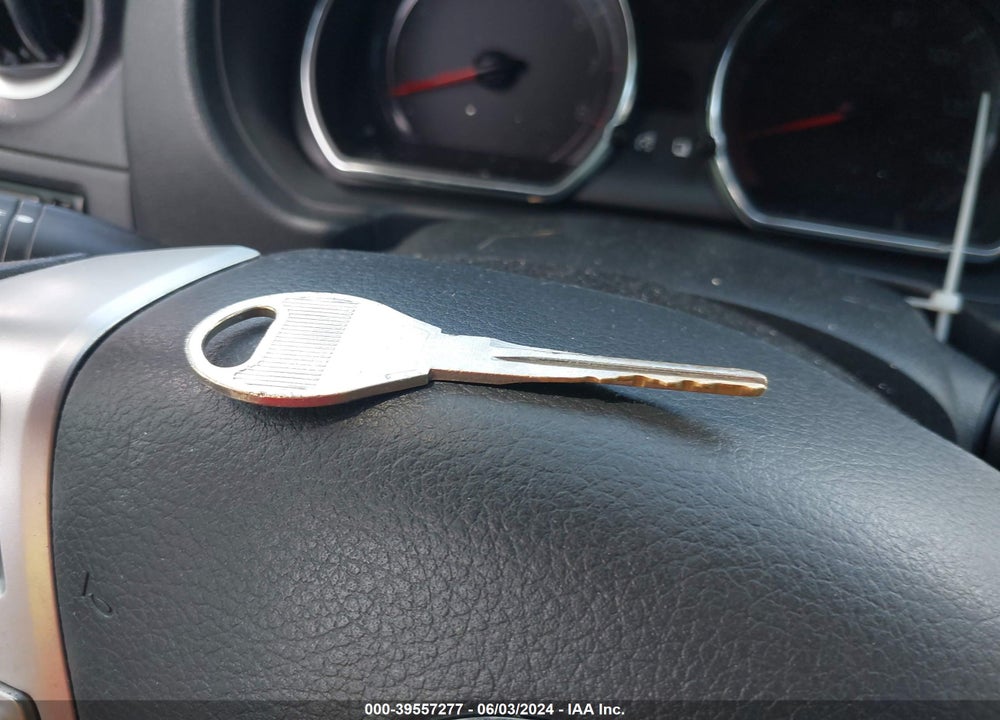 2019 NISSAN VERSA 1.6 SV VIN: 3N1CN7AP0KL870830