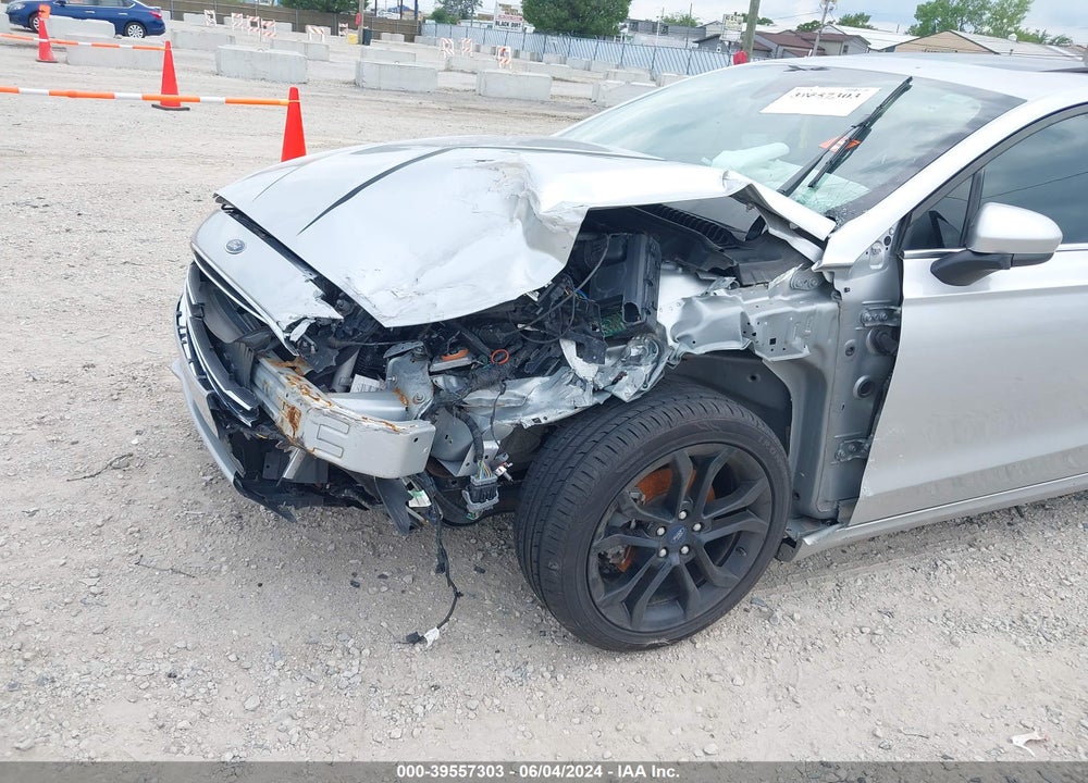 2019 FORD FUSION SE VIN: 3FA6P0HD8KR267649