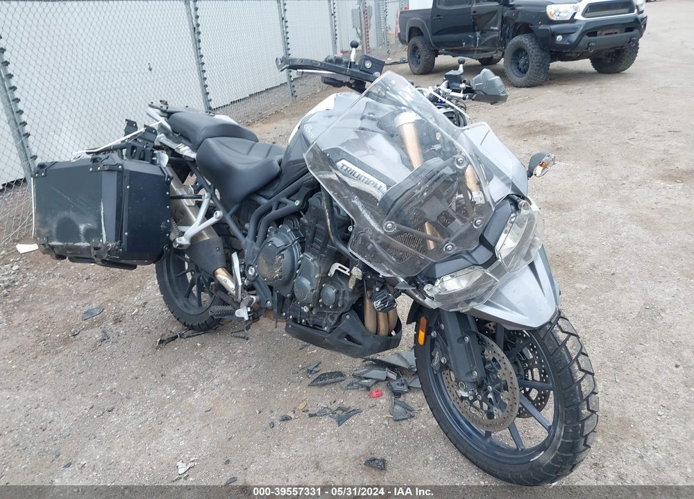 2015 TRIUMPH MOTORCYCLE TIGER EXPLORER VIN: SMTF02XK7FJ668069