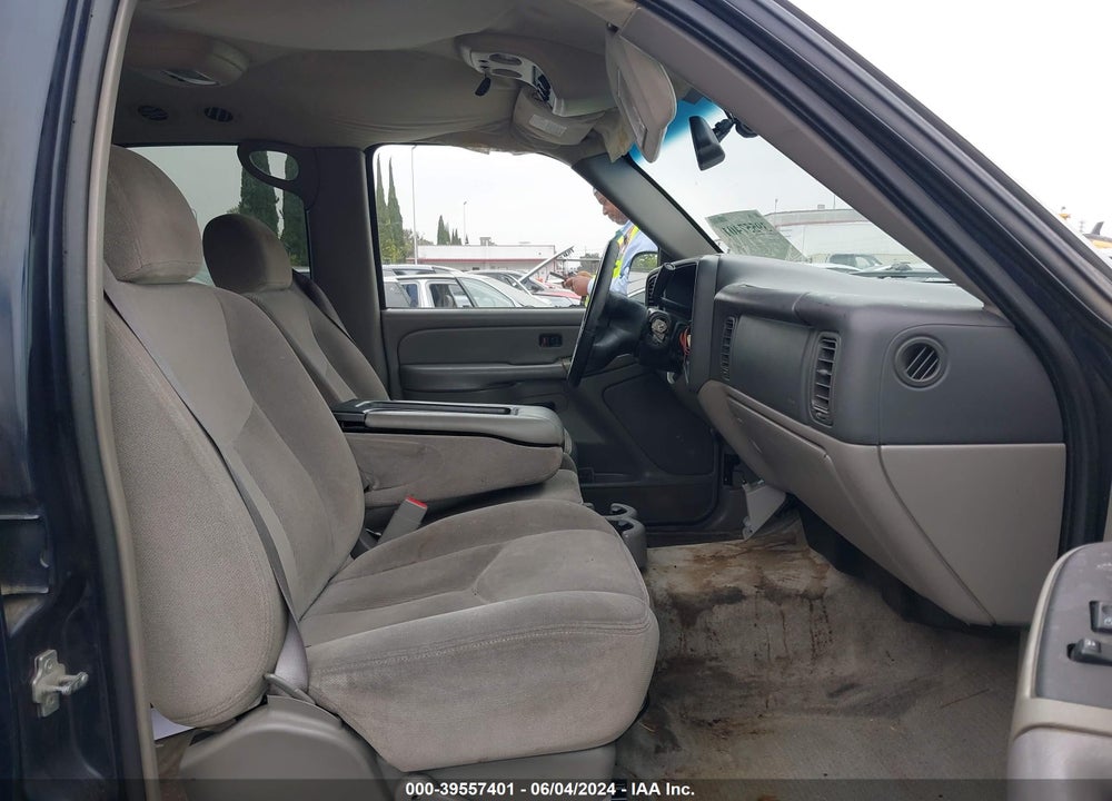 2005 GMC YUKON SLE VIN: 1GKEC13T05R148617