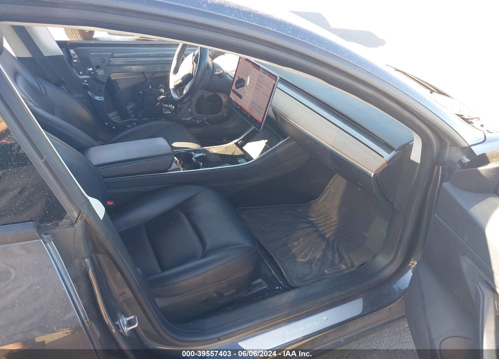 2018 TESLA MODEL 3 LONG RANGE/MID RANGE VIN: 5YJ3E1EA3JF028173