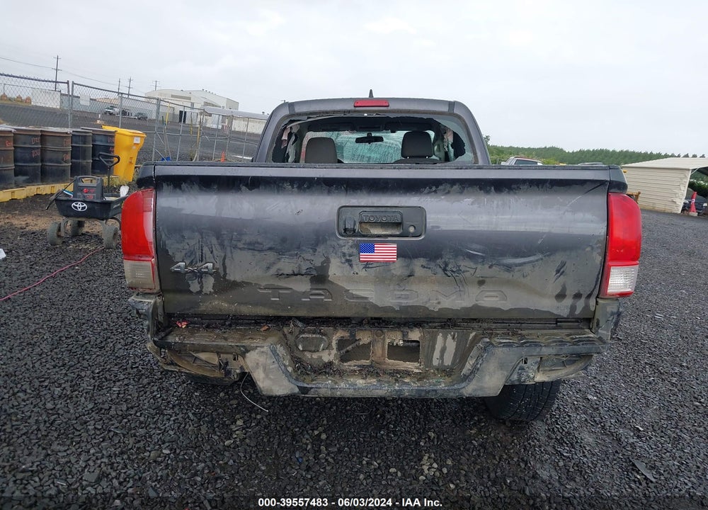 2017 TOYOTA TACOMA SR VIN: 5TFSX5EN2HX051914
