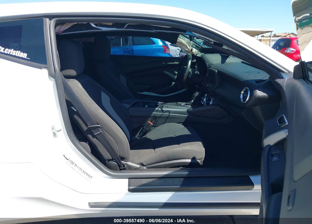 2021 CHEVROLET CAMARO RWD 1LT VIN: 1G1FB1RS9M0104824