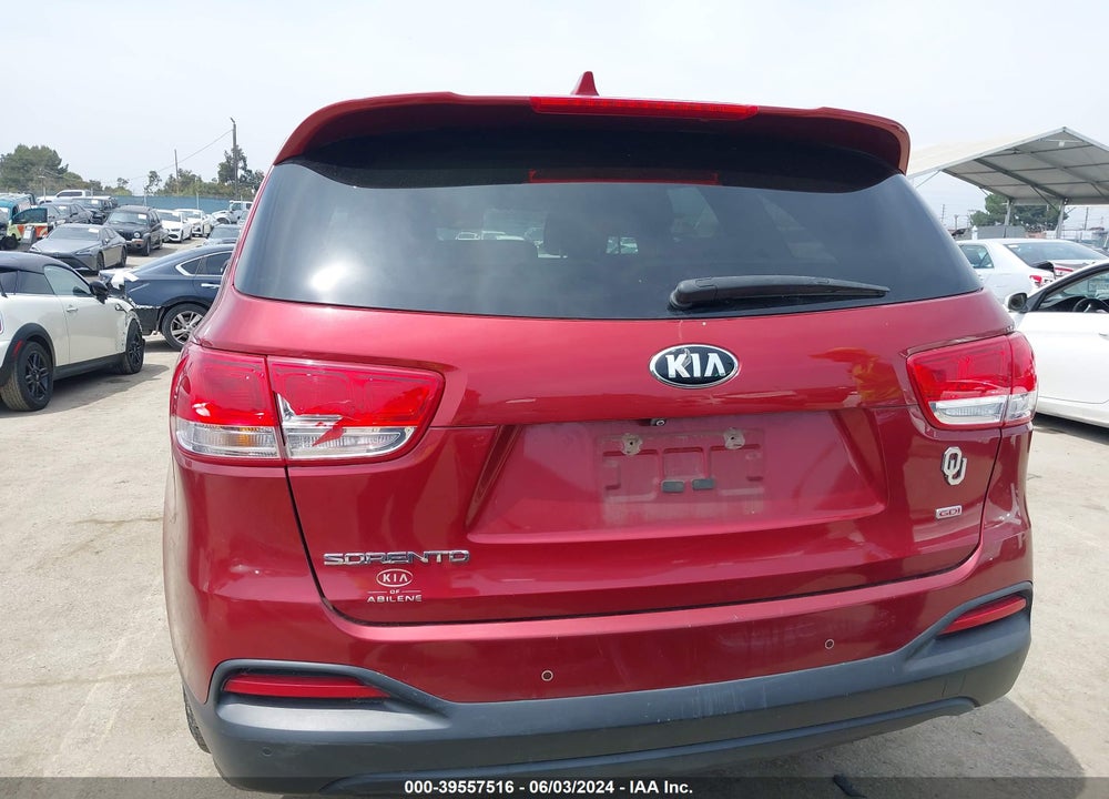 2016 KIA SORENTO 2.4L LX VIN: 5XYPG4A36GG027704