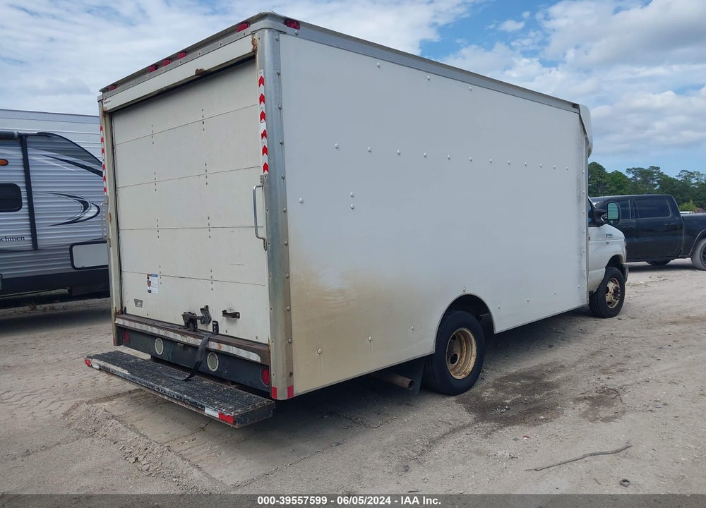 2011 FORD E-350 CUTAWAY VIN: 1FDWE3FL0BDA31934