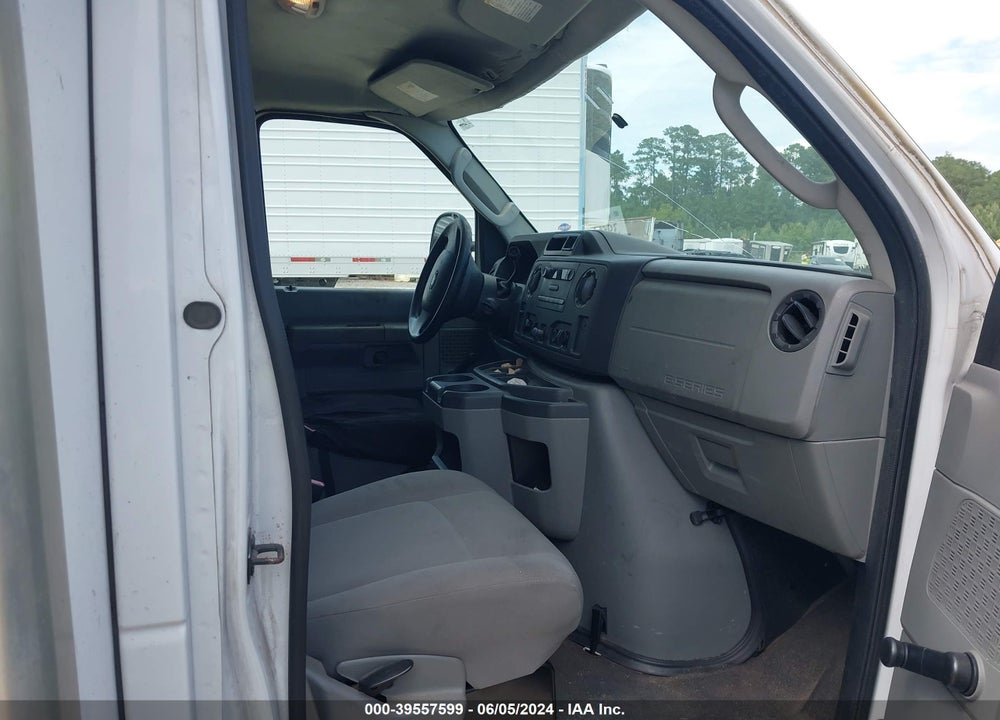 2011 FORD E-350 CUTAWAY VIN: 1FDWE3FL0BDA31934