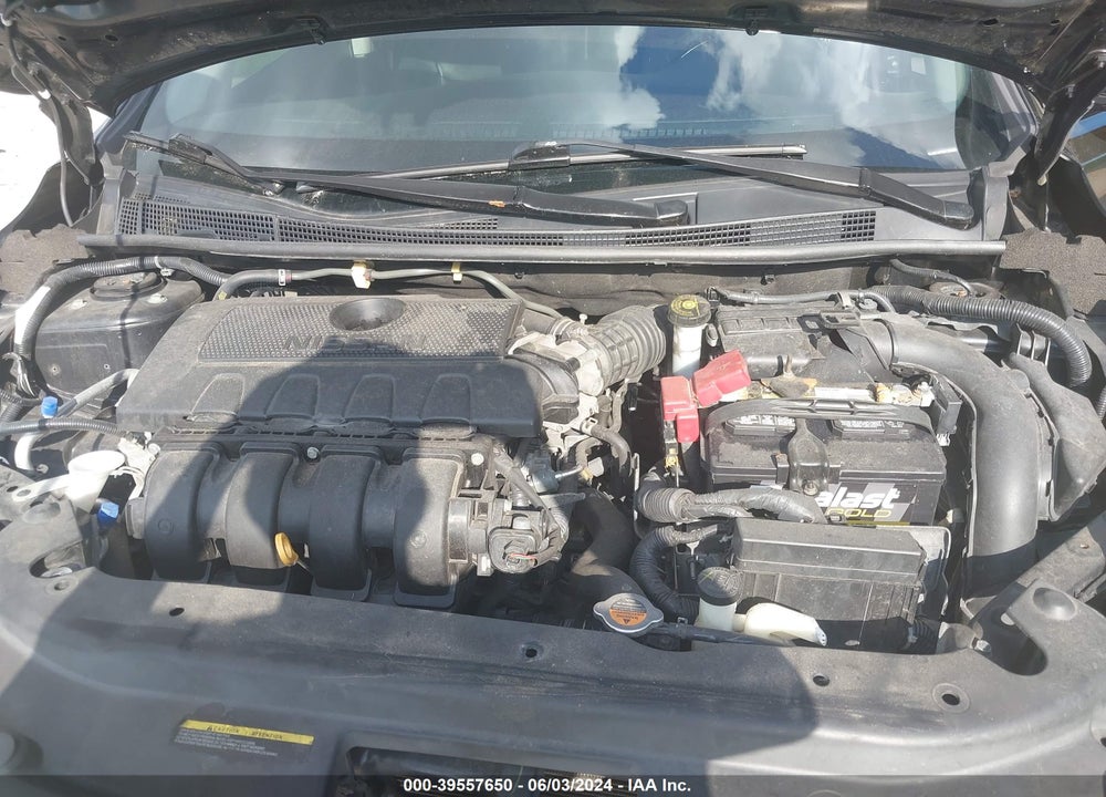 2016 NISSAN SENTRA SR VIN: 3N1AB7AP5GY305905