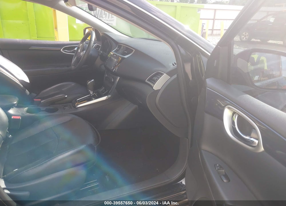 2016 NISSAN SENTRA SR VIN: 3N1AB7AP5GY305905