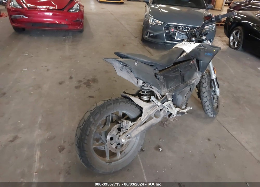 2017 ZERO MOTORCYCLES INC FXS 3.3/6.5 VIN: 538XXBZ48HCJ07939