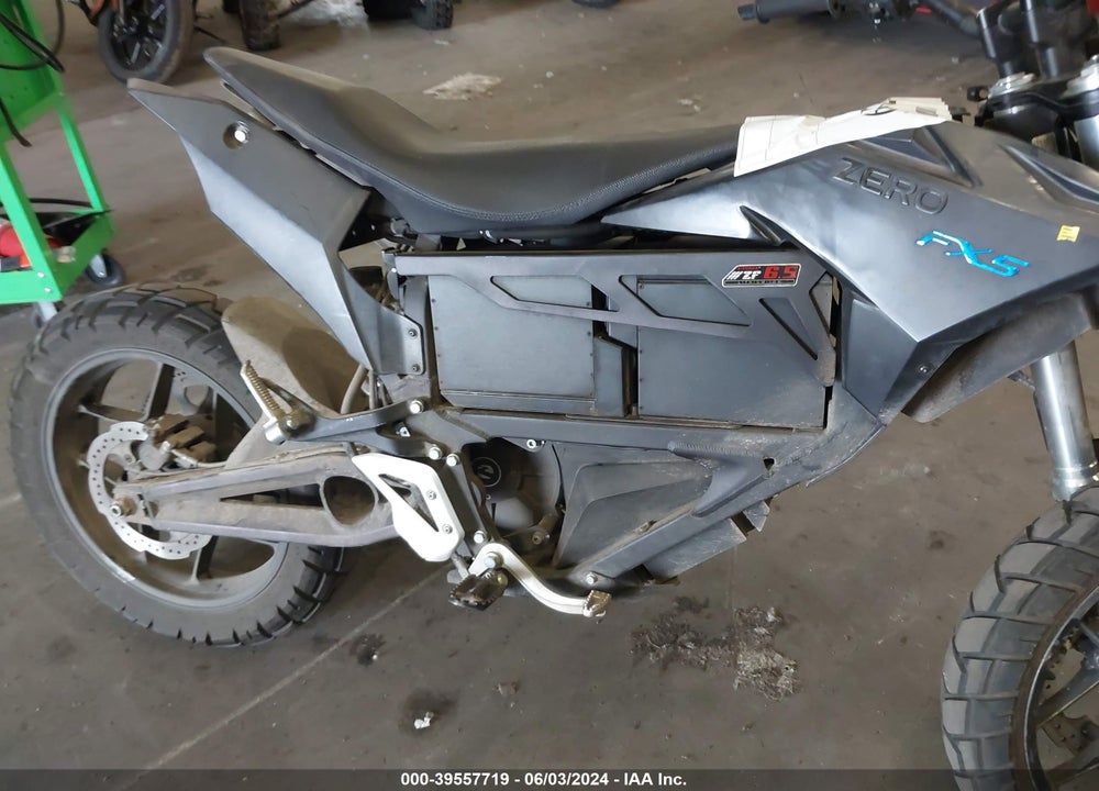 2017 ZERO MOTORCYCLES INC FXS 3.3/6.5 VIN: 538XXBZ48HCJ07939