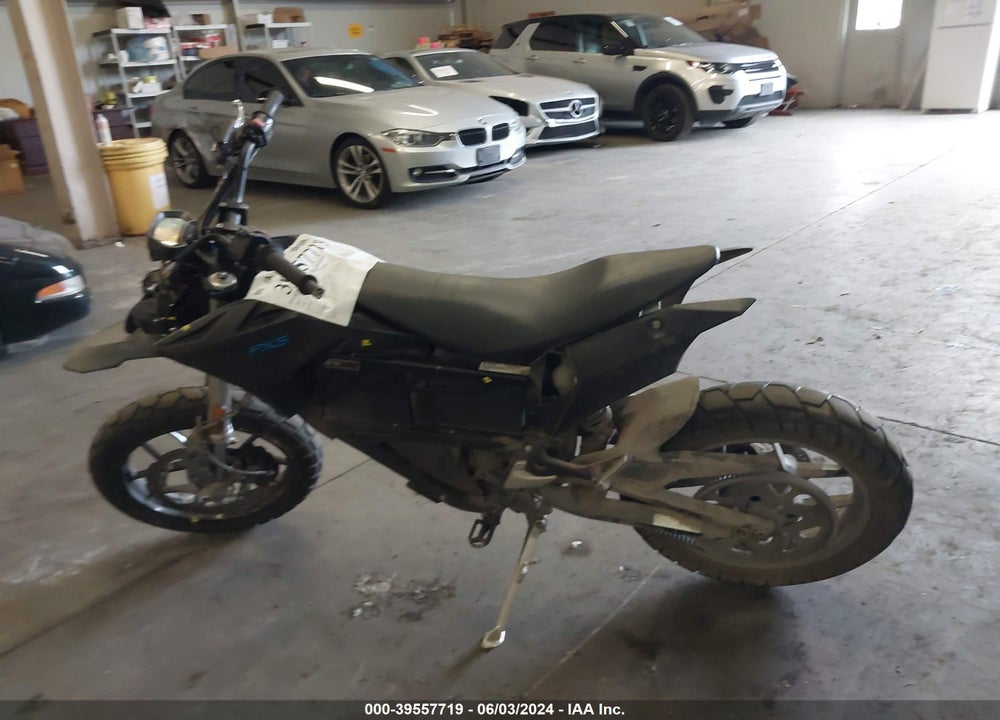 2017 ZERO MOTORCYCLES INC FXS 3.3/6.5 VIN: 538XXBZ48HCJ07939